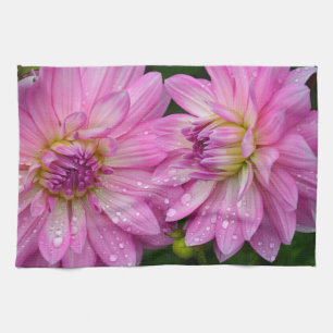 Twee roze dahlia bloemen theedoek