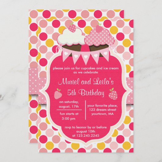 Twee roze koekjes, Stippen en aardbeien Partij Kaart (Voorkant / Achterkant)