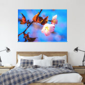 Twee Sakura Flowers op blauw Canvas Afdruk (Insitu (Slaapkamer))