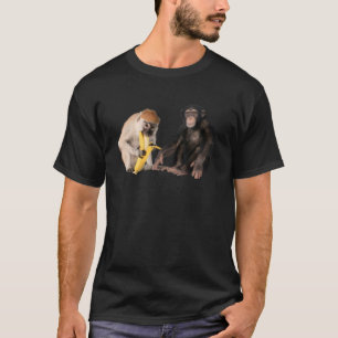 Twee schattige apen realistisch t-shirt