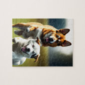 Twee schattige honden rennen in het gras en spelen legpuzzel (Horizontaal)