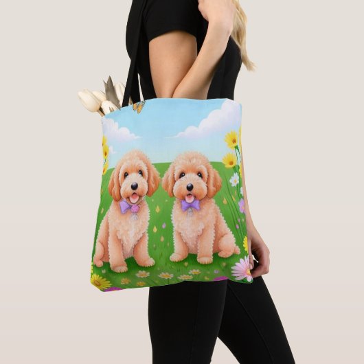 Twee Schattigee Goldendoodles Tas (Dichtbij)