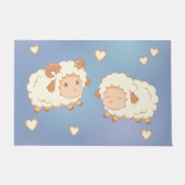 Twee Schattigee kleine schapenrammen op blauw Deurmat (Voorkant)