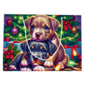 Twee Schattigee Puppies spelen onder de kerstboom Groot Cadeauzakje (Achterkant)