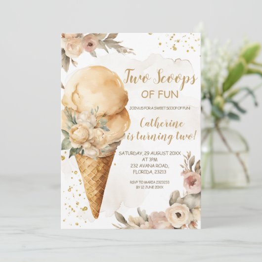 Twee schepjes plezier Beige Bloemen 2e Verjaardags Kaart (Staand voorkant)