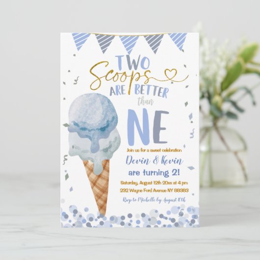 Twee Scoops Ice Cream Twin Boys Zomerverjaardag Kaart (Staand voorkant)