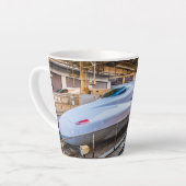 Twee Shinkansen op het Tokyo-station Latte Mok (Linkerhoek)