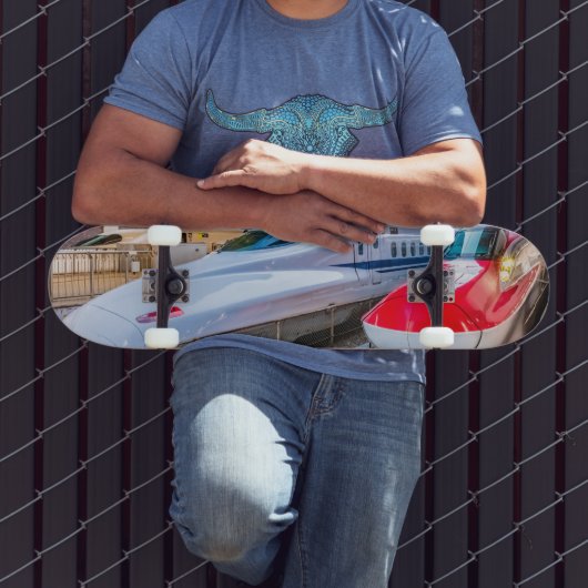 Twee Shinkansen op het Tokyo-station Persoonlijk Skateboard (Buiten 3)