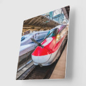 Twee Shinkansen op het Tokyo-station Vierkante Klok (Hoek)