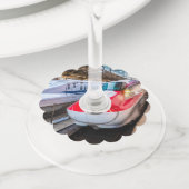 Twee Shinkansen op het Tokyo-station Wijnglaslabel (Dichtbij)