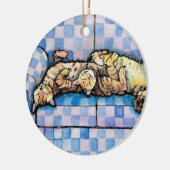 Twee slaperige tabby katten ornament (Links)
