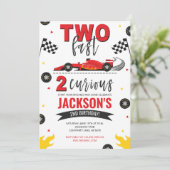 Twee snelle 2 nieuwsgierig rood kaart (Staand voorkant)