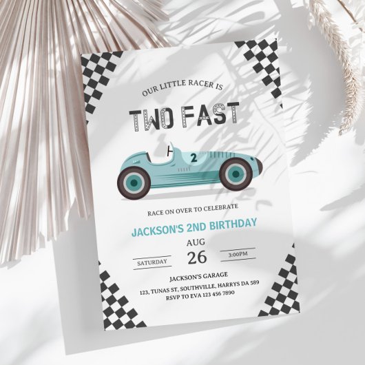 Twee snelle 2 nieuwsgierige racewagens van de twee kaart