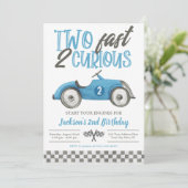 Twee snelle 2 nieuwsgierige uitnodiging van de ver (Staand voorkant)