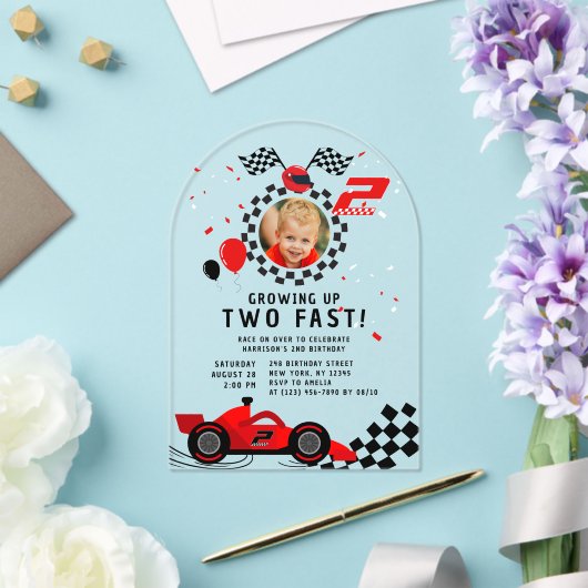 Twee snelle 2e verjaardag Kinder Schattigee rode r Acryl Uitnodigingen (Insitu (Huwelijk))