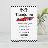 Twee snelle auto race boybirthday party dank u kaa kaart (Staand voorkant)