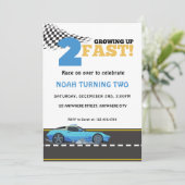 Twee snelle blauw-razenkar-feest opgroeien kaart (Staand voorkant)