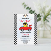 Twee snelle dinosaurus race auto 2e verjaardag par briefkaart (Staand voorkant)