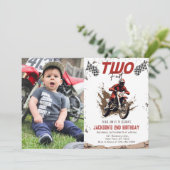 Twee snelle Dirt Bike Avontuur 2e verjaardagsfoto Kaart (Staand voorkant)