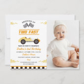 Twee snelle gele race auto jongen 2e verjaardag fo kaart (Voorkant)