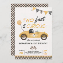 Twee snelle gele raceauto 2e verjaardagsfeestje