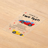 Twee snelle Kinder raceauto's van de tweede verjaa Acryl Uitnodigingen (Laagn)