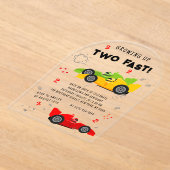 Twee snelle Kinder raceauto's van de tweede verjaa Acryl Uitnodigingen (Laagn)