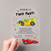 Twee snelle Kinder raceauto's van de tweede verjaa Acryl Uitnodigingen (Insitu (Draagbaar))
