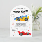 Twee snelle Kinder raceauto's van de tweede verjaa Kaart (Staand voorkant)
