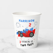 Twee snelle Kinder raceauto's van de tweede verjaa Papieren Bekers (Achterkant)