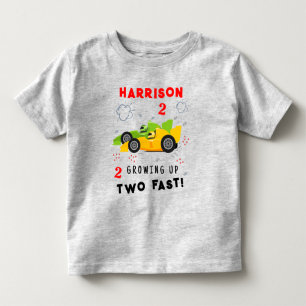 Twee snelle Kinder raceauto's van de tweede verjaa Shirts