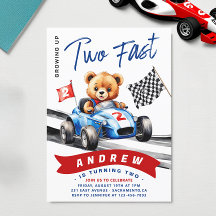 Twee snelle race auto 2e verjaardag