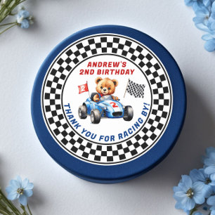 Twee snelle race auto 2e verjaardag ronde sticker