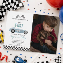 Twee snelle raceauto jongen 2e verjaardagsfeestje