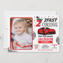Twee snelle raceauto jongen 2e verjaardagsfeestje