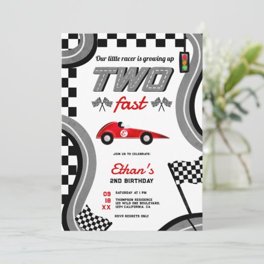 Twee snelle racethema's op de tweede verjaardag kaart (Staand voorkant)