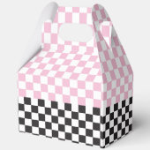 Twee snelle roze race auto tweede verjaardag bedankdoosjes (Achterkant)