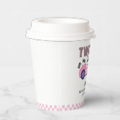 Twee snelle roze race auto tweede verjaardag papieren bekers (Rechts)