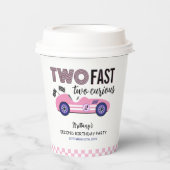 Twee snelle roze race auto tweede verjaardag papieren bekers (Voorkant)