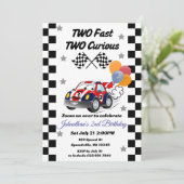 Twee snelle twee nieuwsgierige rode race auto 2e v kaart (Staand voorkant)