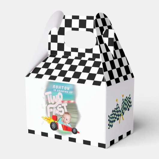 Twee snelle verjaardagsfeestjes bedankdoosjes (Voorkant Zijde)