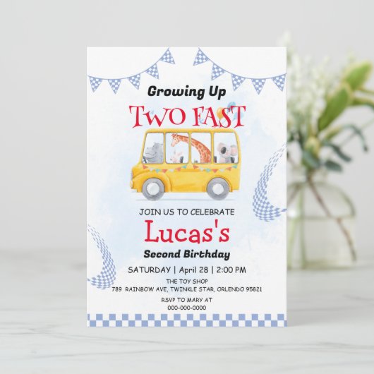 Twee snelle wilde oerwoud race auto 2e verjaardags kaart (Staand voorkant)