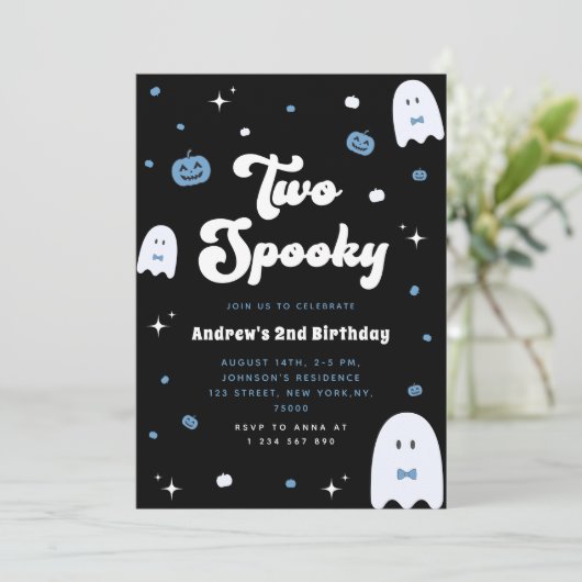 Twee Spooky 2e verjaardag Halloween Uitnodigen Kaart (Staand voorkant)