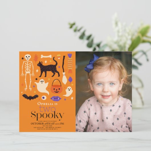 Twee Spooky Halloween Sinaasappel 2e Verjaardagsfo Kaart (Staand voorkant)