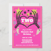 Twee Spooky Skeleton Girls Tweede Verjaardag Kaart (Voorkant)