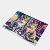 Twee stijlvolle katten in een abstracte kunstmuseu deurmat (Schuin)