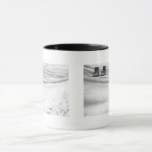 Twee stoelen begraven in sneeuw mok (Midden)