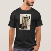 Twee Story Outhouse  Funny T-shirt (Voorkant)
