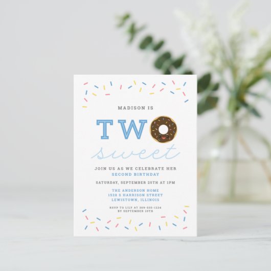 Twee Sweet Donut en Sprinkles Blue 2e verjaardag Uitnodiging Briefkaart (Staand voorkant)