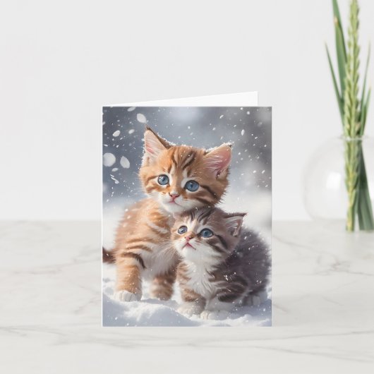 Twee Tabby Kittens Spelen in Sneeuw Blank Groet Kaart (Voorkant)